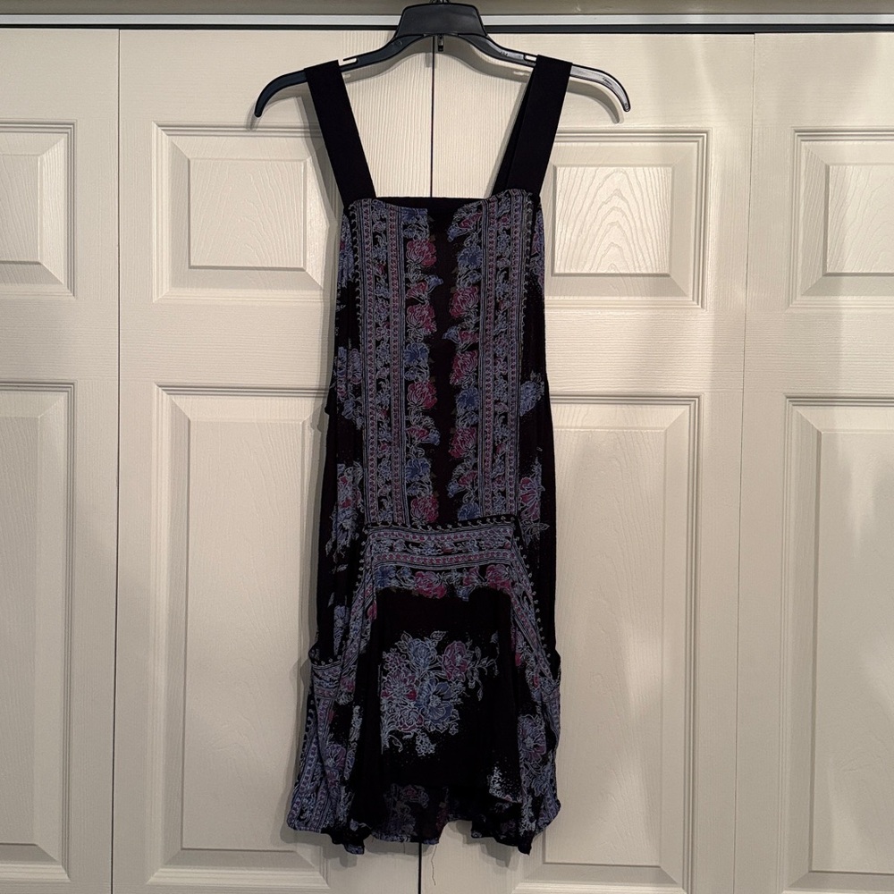 Free People Sundress/jumper, front pockets, sz xs